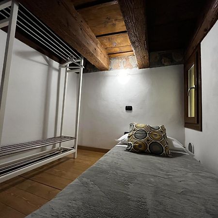 Johnny Suites Bergamo Alta Exterior photo