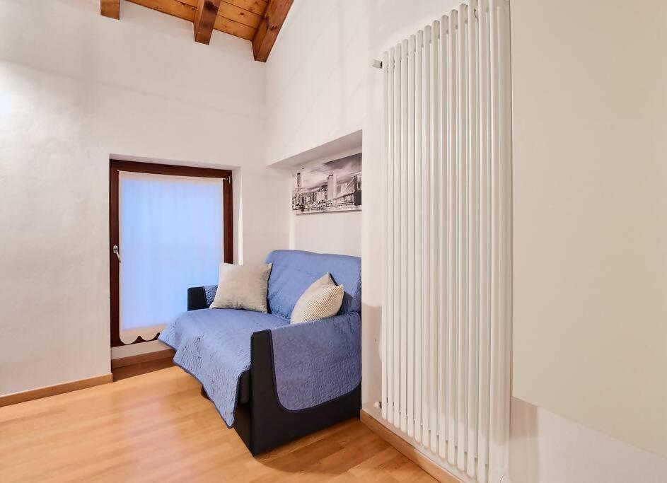 Johnny Suites Bergamo Alta Room photo