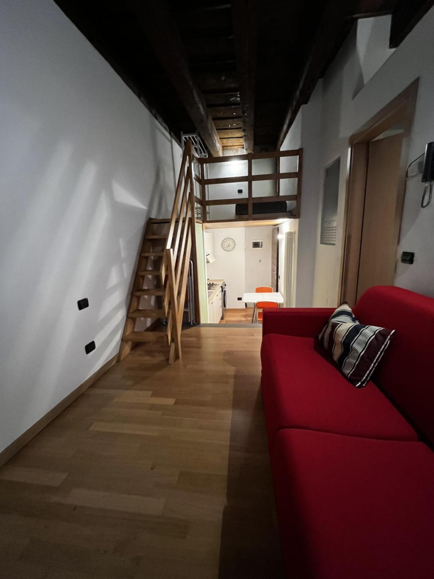 Johnny Suites Bergamo Alta Exterior photo
