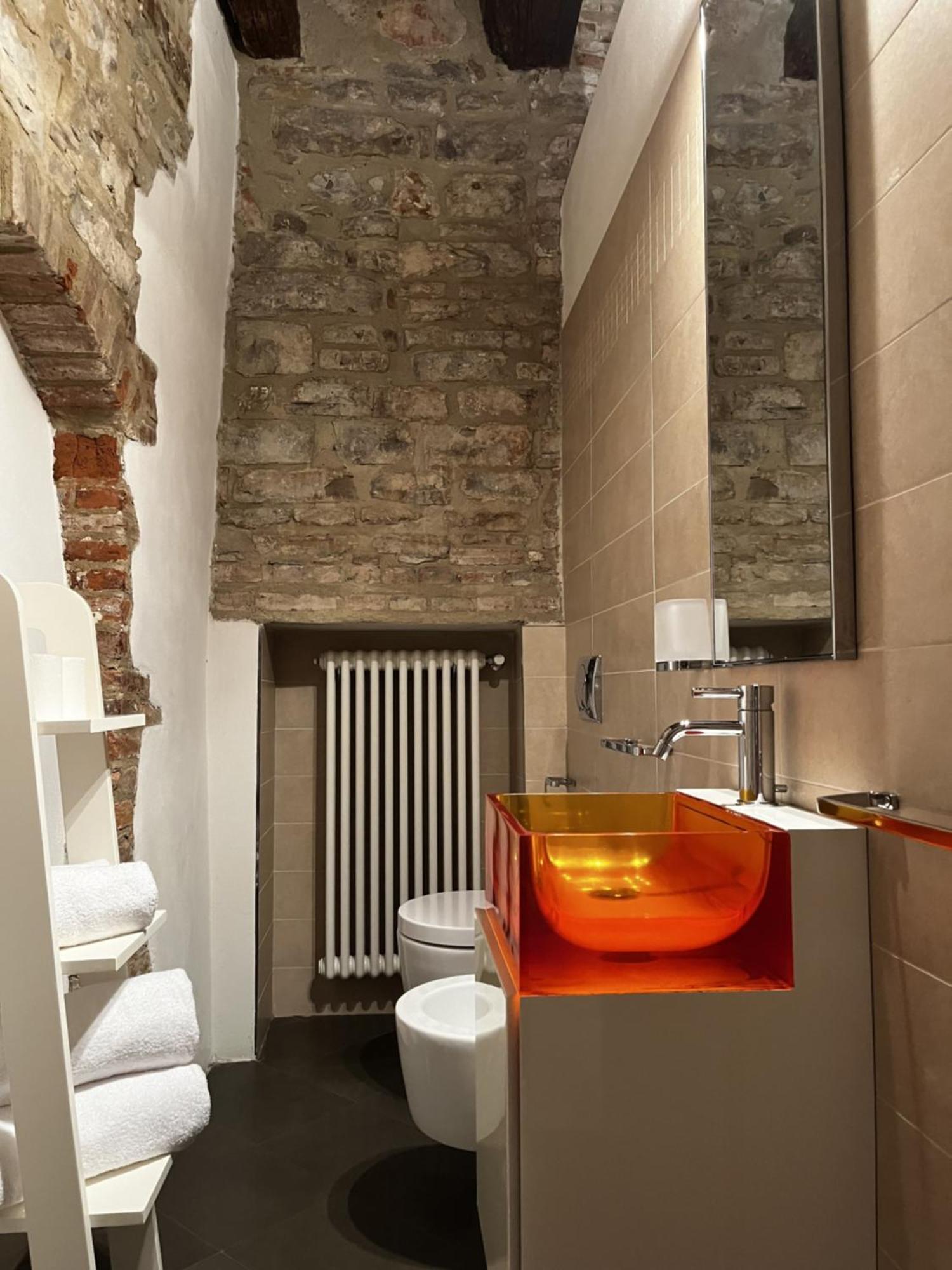 Johnny Suites Bergamo Alta Exterior photo