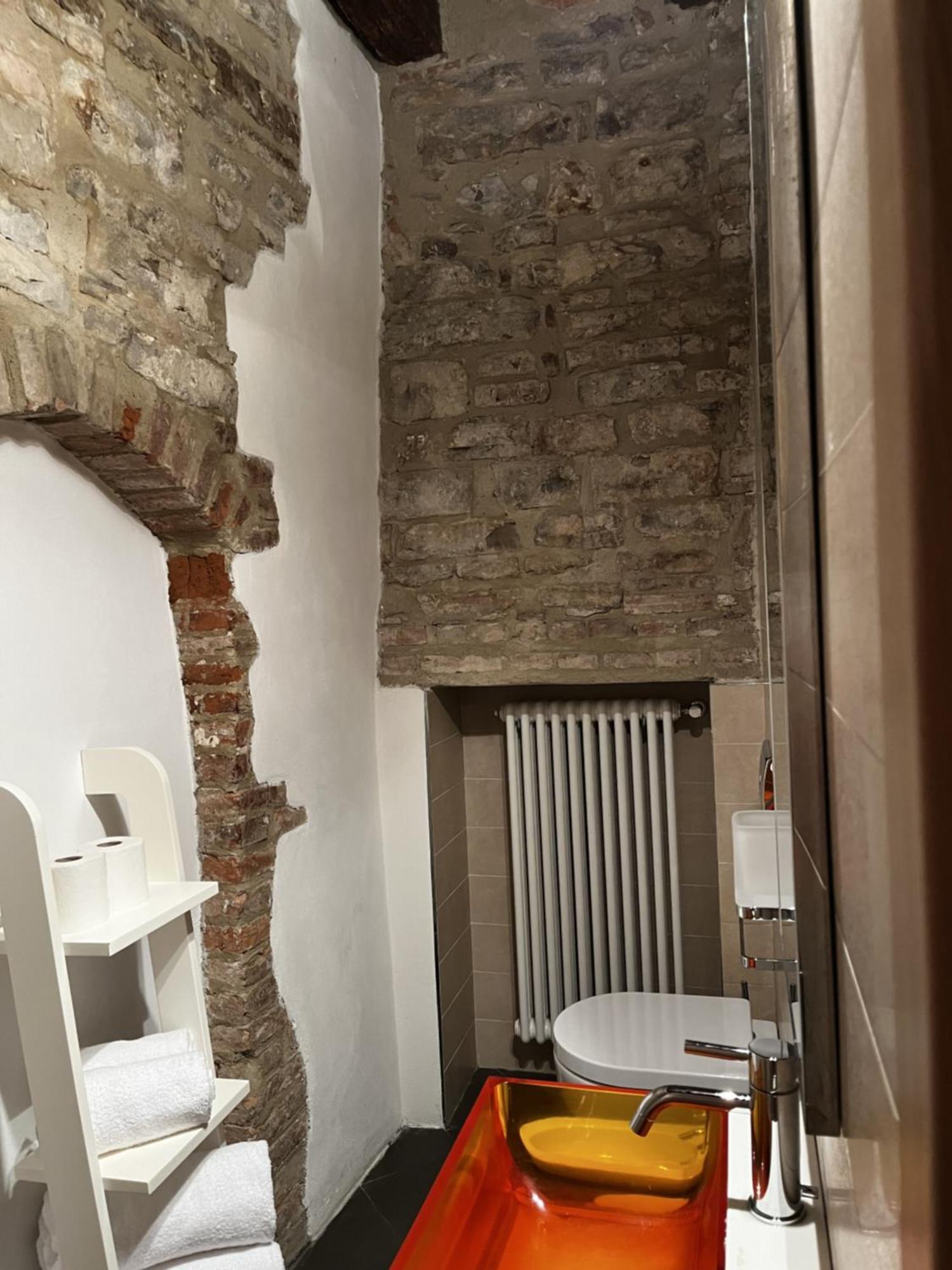 Johnny Suites Bergamo Alta Exterior photo